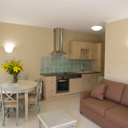 Comfortable With Dishwasher Apartment